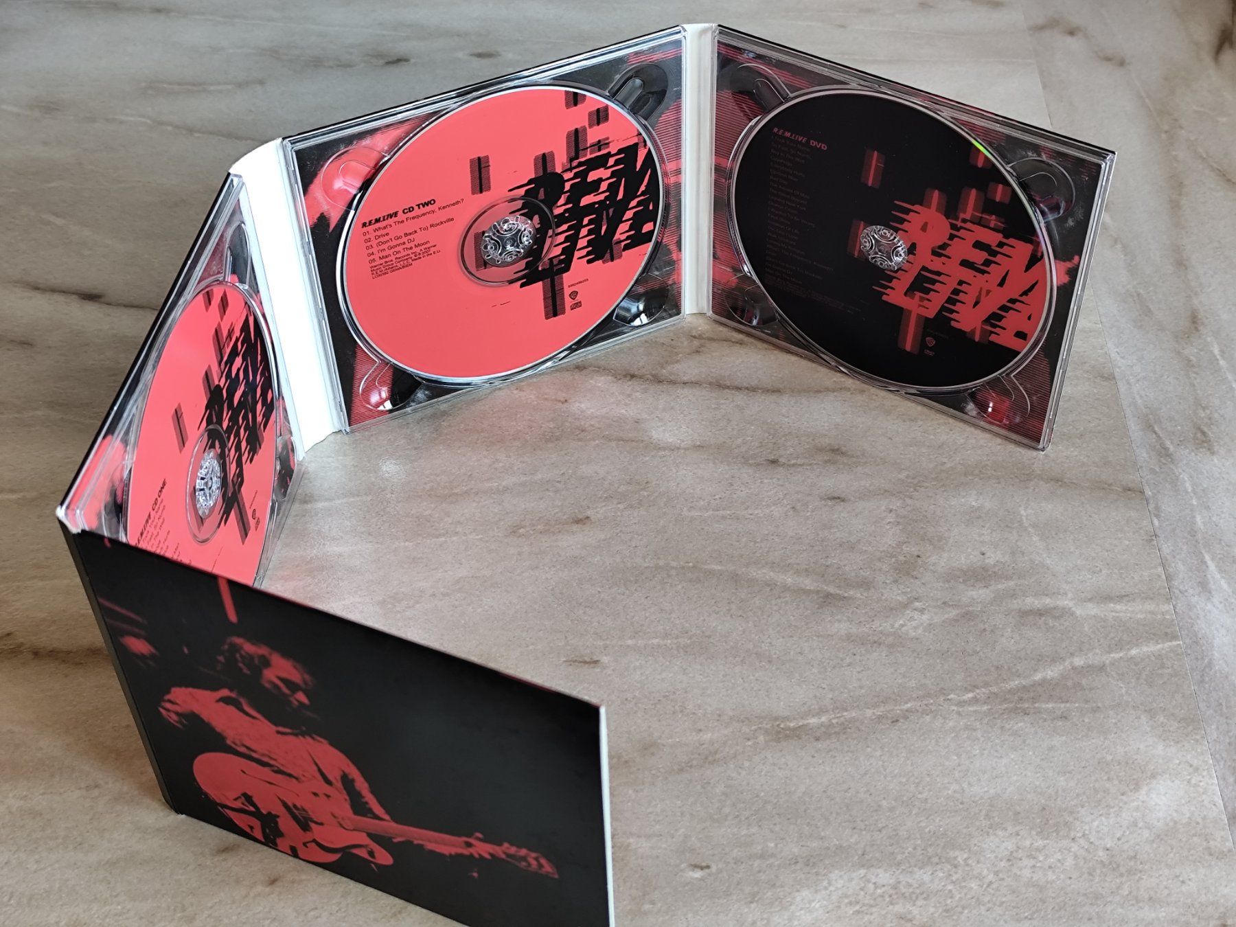 CD: R.E.M. - LIVE, Doppel CD + 1 DVD, Warner Bros Records Inc. – Usato da Ermenswil venduto da easyric 3