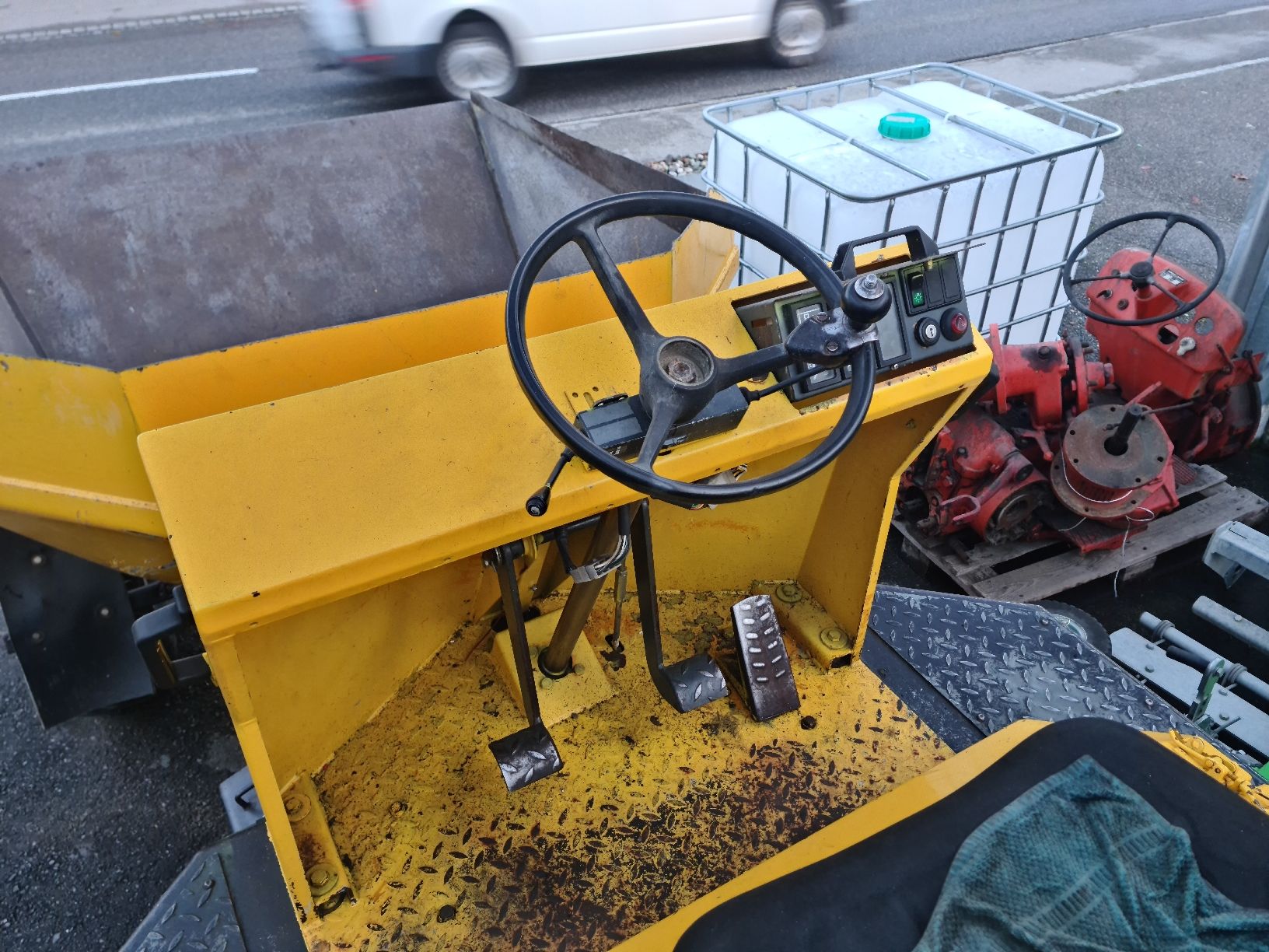 Tutte le macchine: Dumper Bergmann – Usato da Zäziwil venduto da fiat18090 3