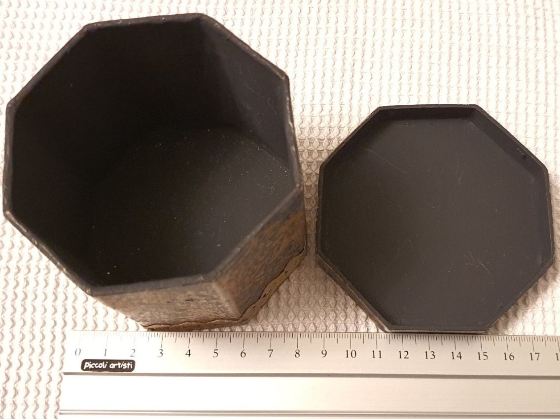 Sonstige Dekorationen & Accessoires: Box, Geschenkbox, Schachtel, ca. 8x9cm – Gebraucht aus Jona von VivianPatrick 5
