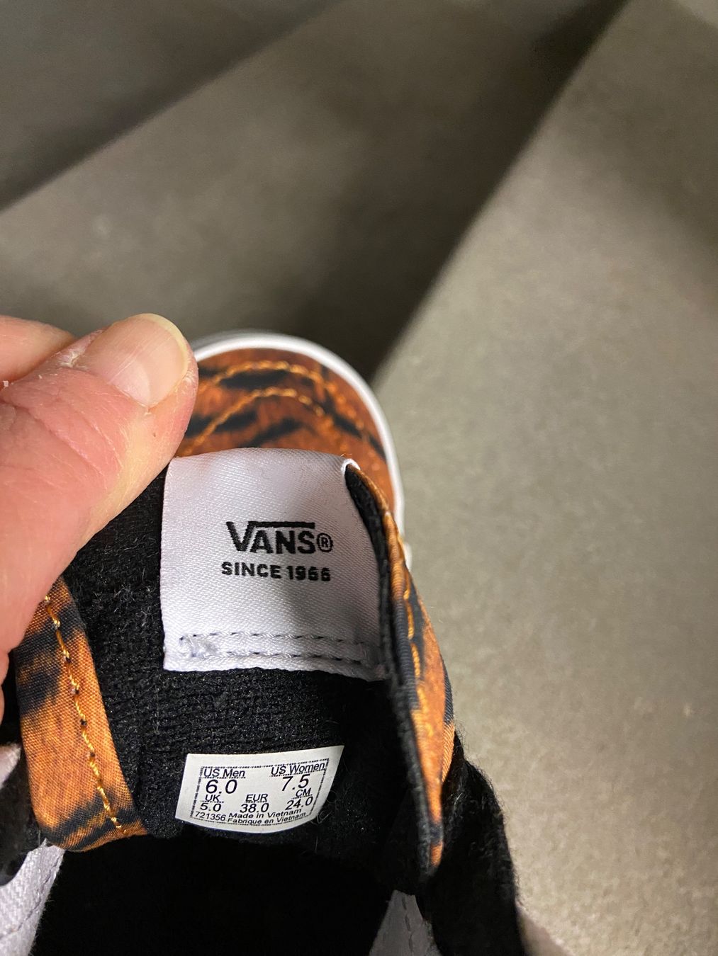 Vans Scarpe da uomo: Vans Sneaker Tiger-Muster – Nuovo (secondo la descrizione) da Schinznach-Dorf venduto da Rur25 2