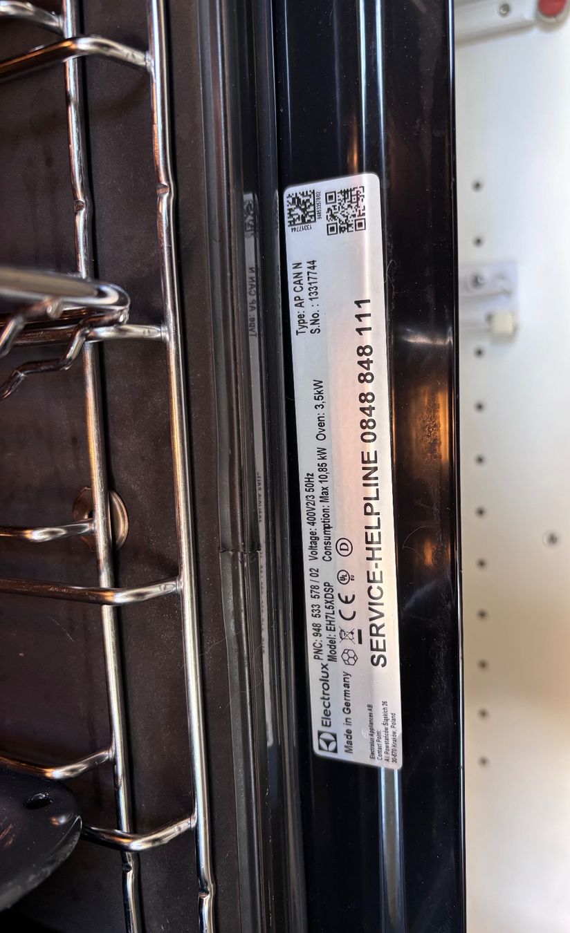 Electrolux Küchengeräte: Backofen mit Herd – Gebraucht aus Münchenbuchsee von Landis02 6
