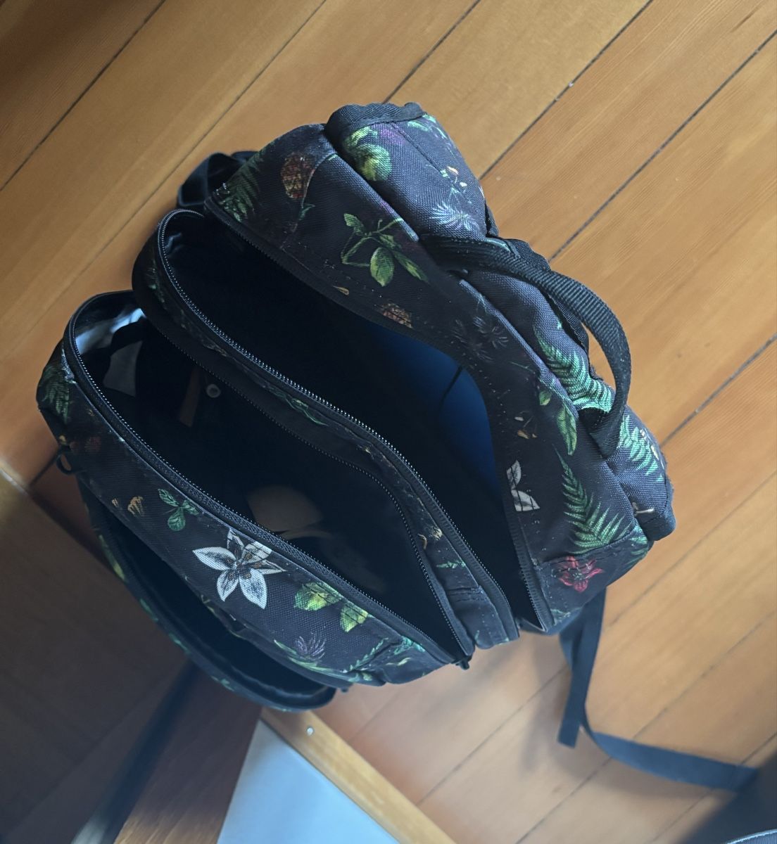 Dakine Zaini: Dakine Rucksack – Usato da Zug venduto da sarah26f 4