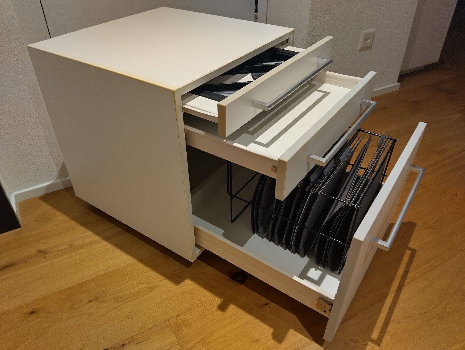 Eléments de bureau: Schubladen Rollcontainer / Rollkorpus – D'occasion à Abtwil AG par deba07 1