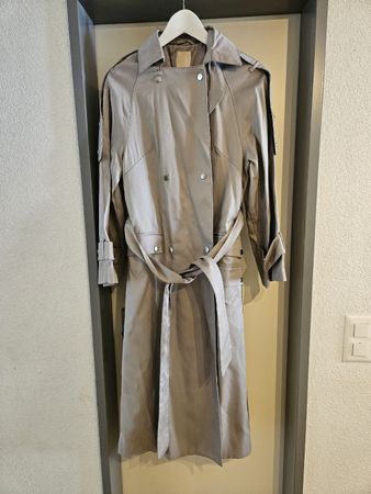 Damen Trenchcoat beige mit Gürtel in gutem Zustand
