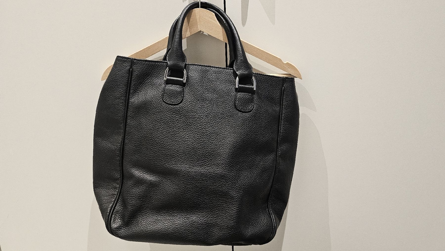 Armani Taschen für Damen: Armani Handtasche – Gebraucht aus Buchs SG von Tscherfi 1