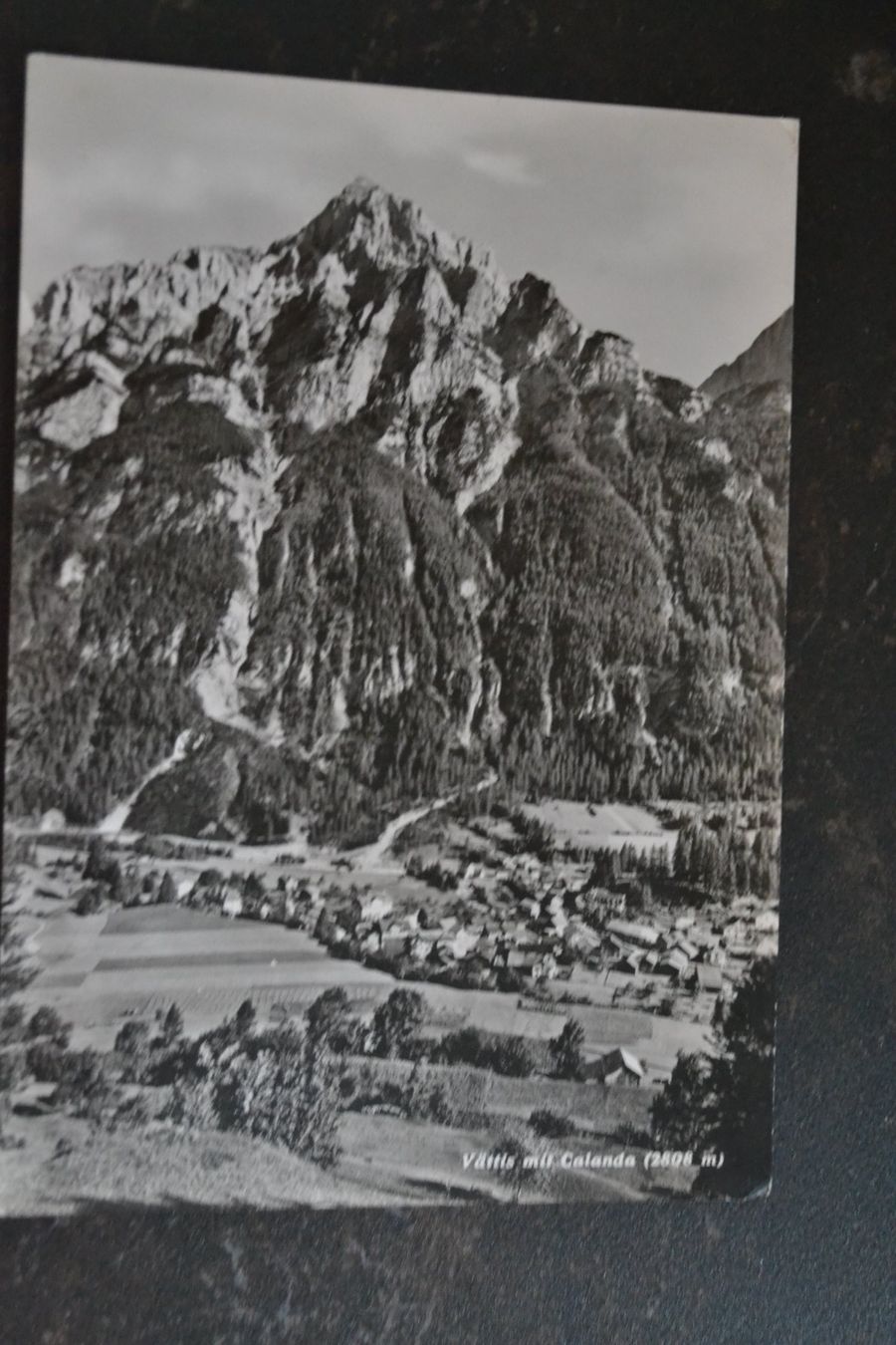 Cartoline postali: AK Vättis mit Calanda GR – Usato da Beinwil am See venduto da kajak55