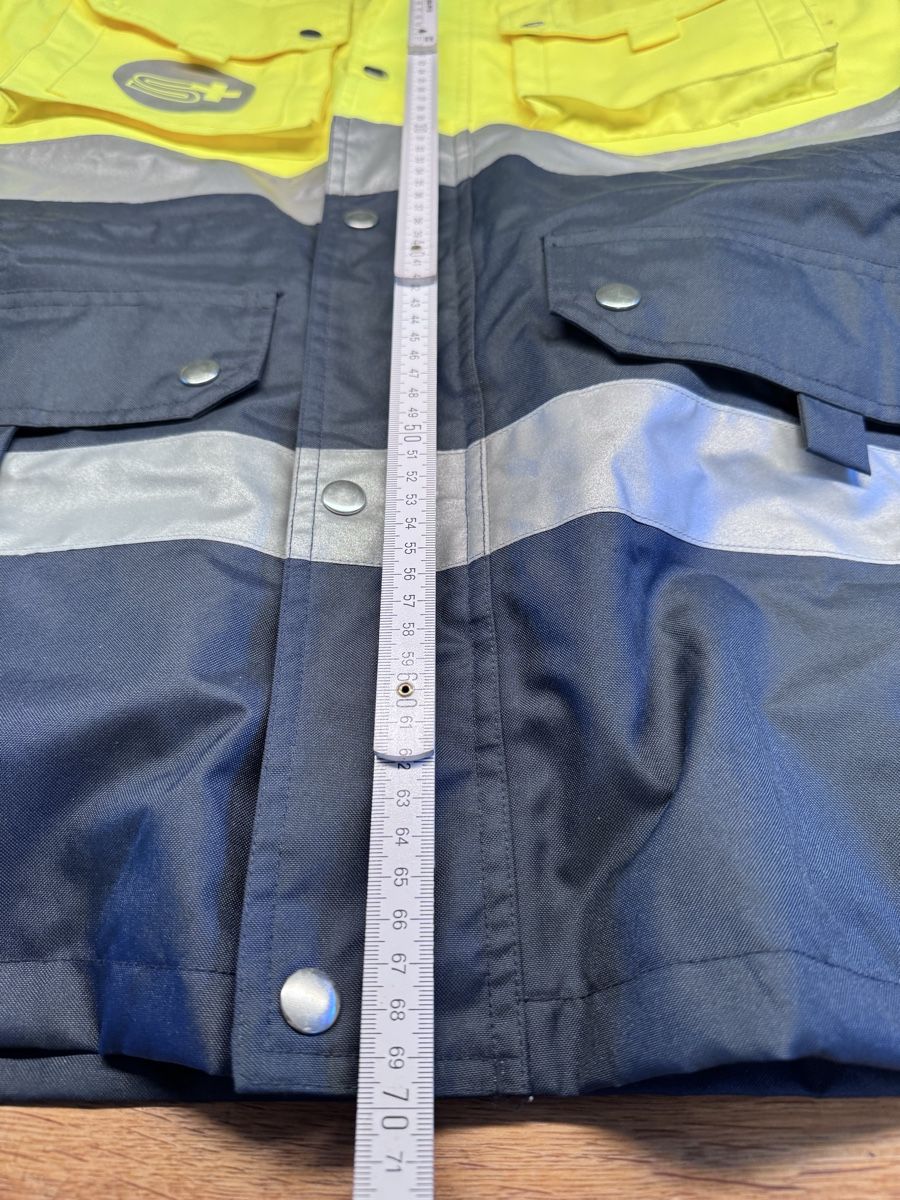Giacche: Schutzjacke Samariter Grösse S  – Usato da Niederbüren venduto da Oetschli 5