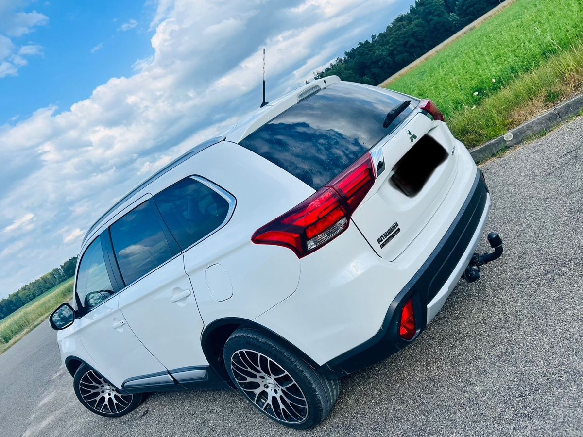 Mitsubishi Automobili: Mitsubishi Outlander 2.2 DID Value – Usato da Guschelmuth venduto da Olish26 1