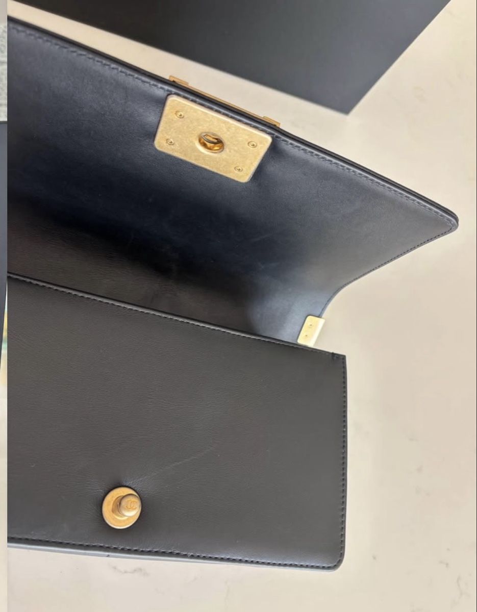 Taschen für Damen: Chanel Boy Flap Medium Chevron – Neu (gemäss Beschreibung) aus Chavannes-Renens von Meilina.R17 2