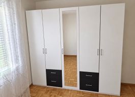 Armoire penderie blanche avec miroir et tiroirs bon état