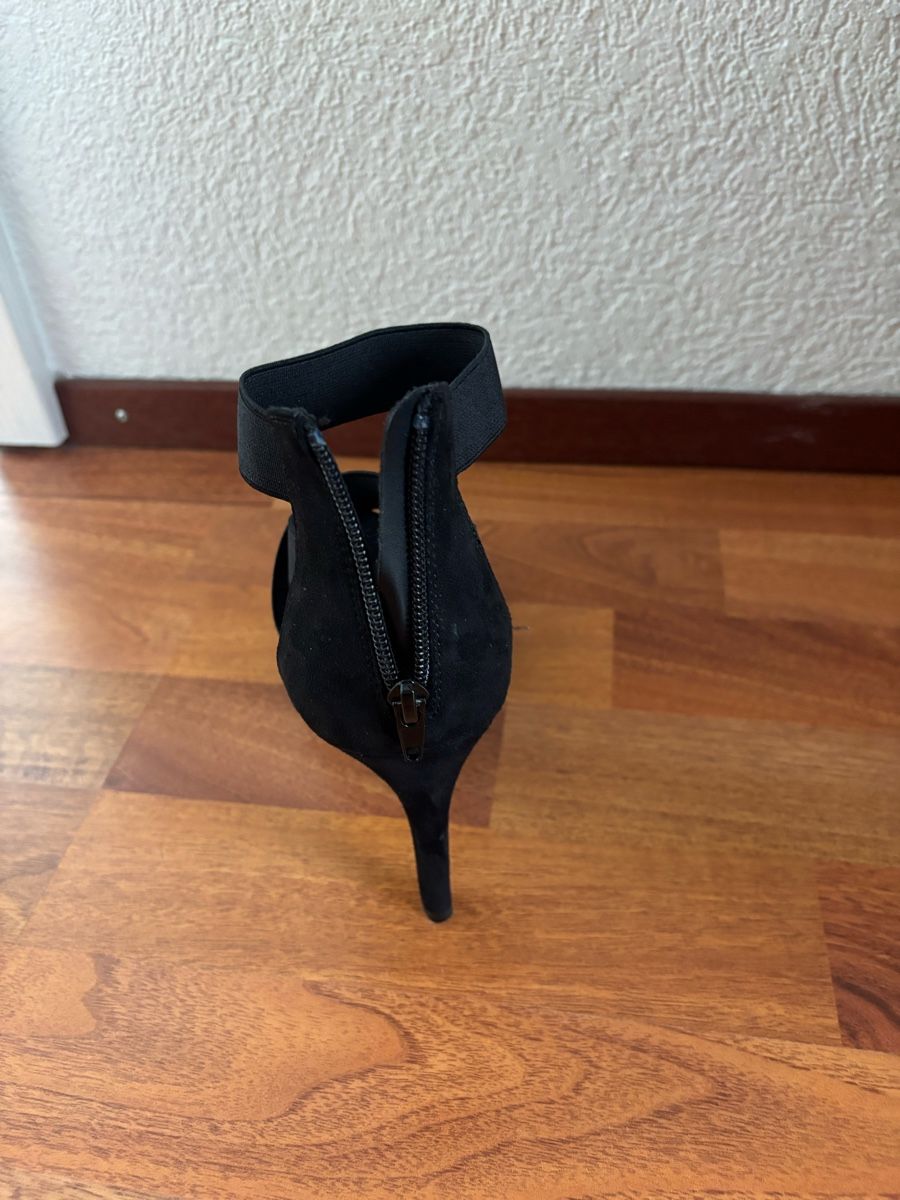Scarpe da donna: High heels – Usato da Kriegstetten venduto da selinaaa_06 1