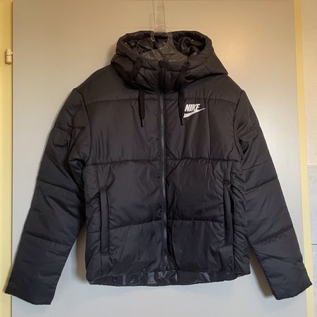 Doudoune Nike noire reversible imperméable, taille S, neuve