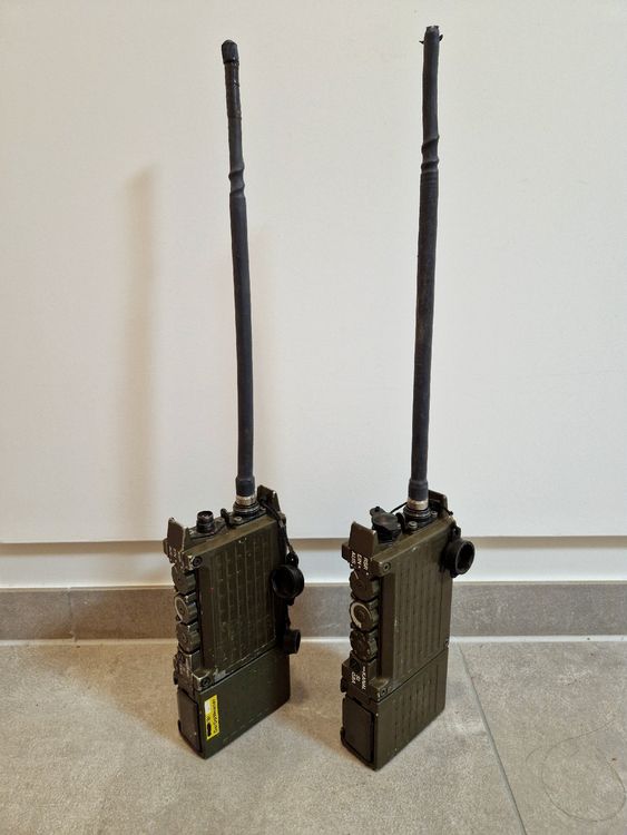 2 Militär Funkgeräte Bundeswehr (Gebraucht) in Dickbuch für CHF 105 ...