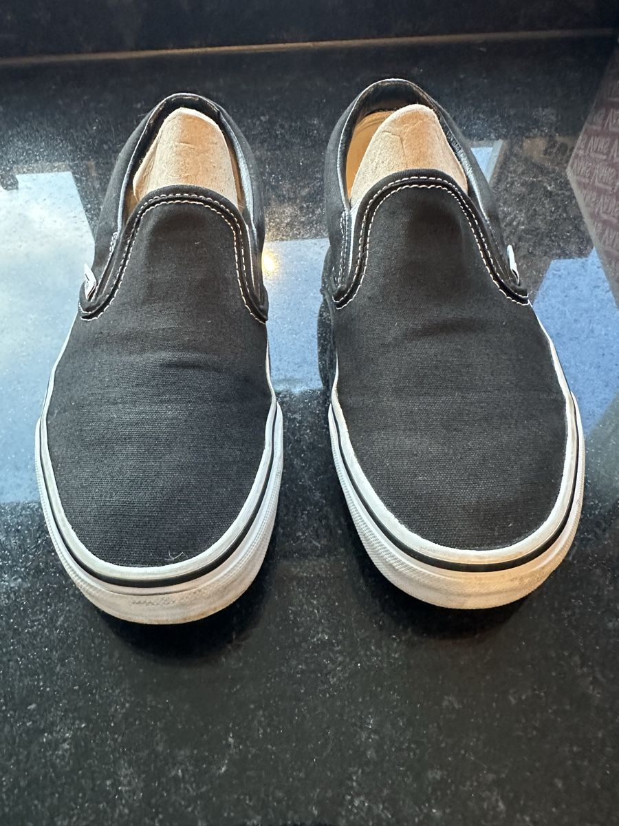 Vans Scarpe da uomo: Vans Slip On Black 37 – Usato da Bern venduto da Shininglove 1