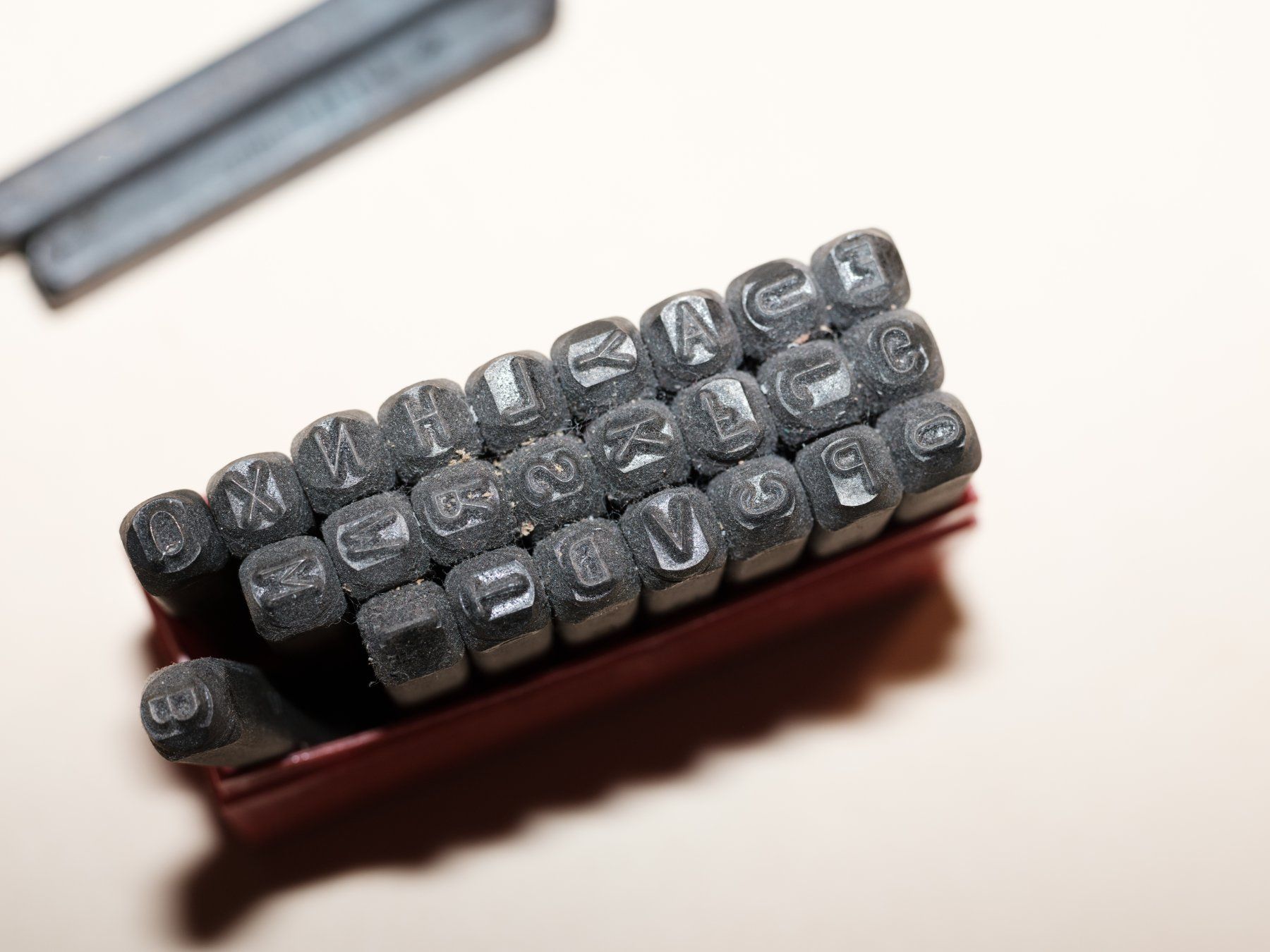 Tutti gli attrezzi: Stanzbuchstaben 4mm – Usato da Zürich venduto da 000rk 2
