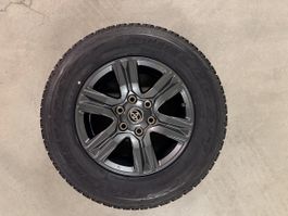 Original Toyota Hilux 17”-Kompletträder – Neu/Ungefahren