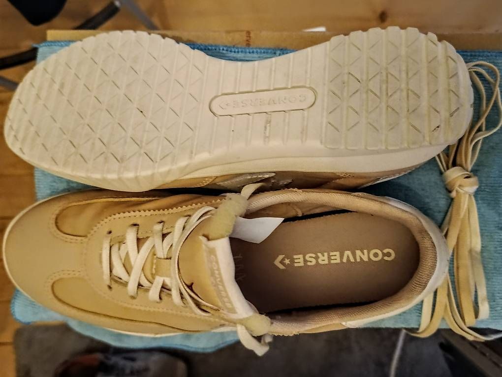 Scarpe da uomo: Baskets Converse neuve 42,5 – Nuovo e nell'imballaggio originale da Yverdon-les-Bains venduto da oli_8q9f 2