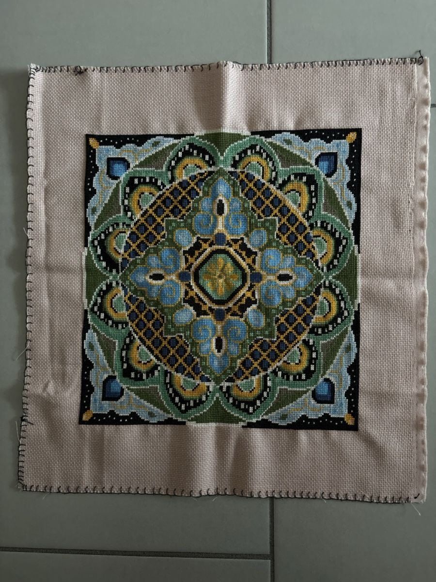 Coussins: Handgesticktes Kissen oder Tischdecke  – Neuf avec emballage d'origine à Bellinzona par LuganoBoutique 5
