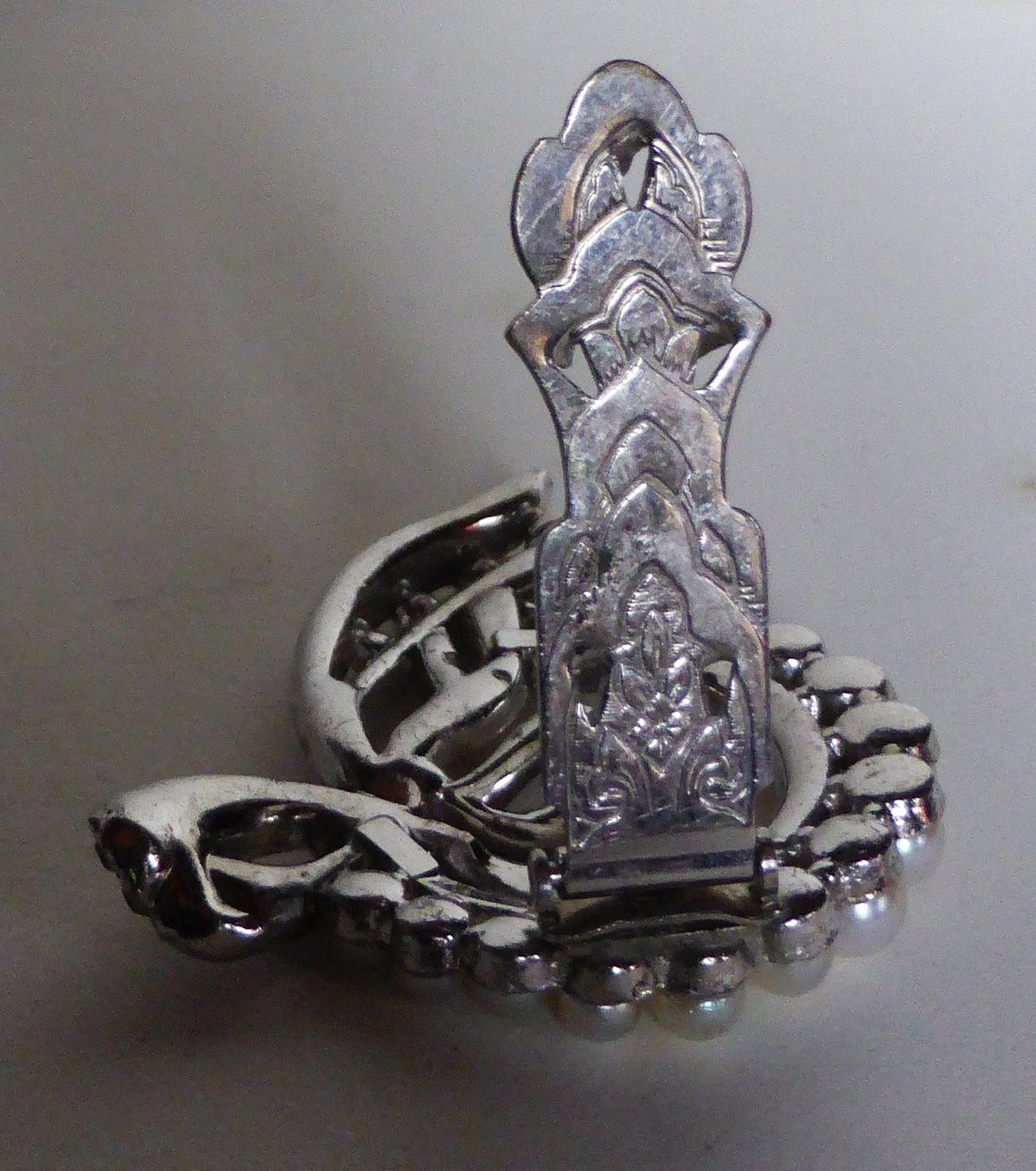 Broschen & Nadeln: Schöner Art-Deco-Clip mit Strass und 'Perlen' – Gebraucht aus Sonceboz-Sombeval von Artdecolove 4