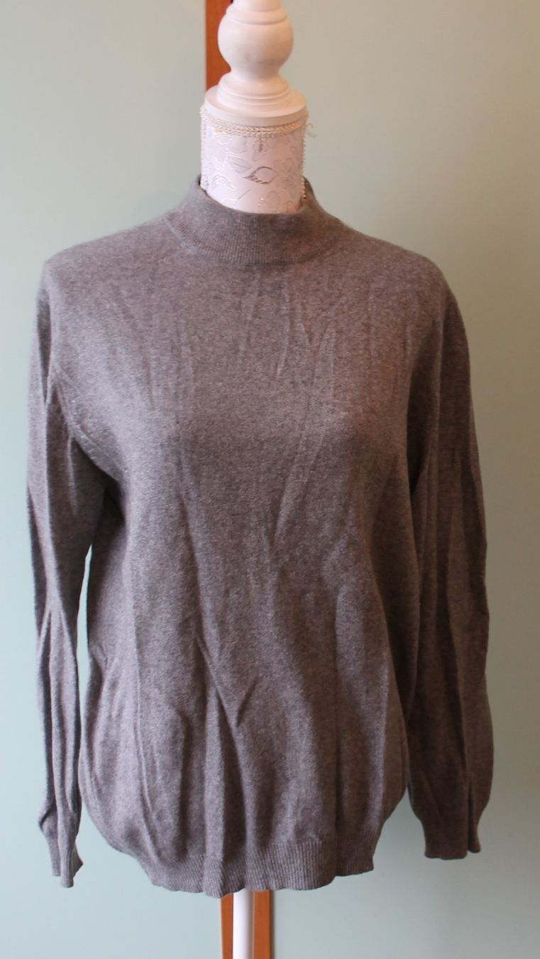 Pullover & Sweatshirts: Kaschmirpullover – Gebraucht aus Schaan von antikes_und_kurioses