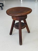 Tabouret en bois massif