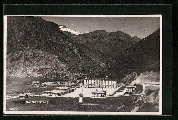 Cartoline postali: AK Andermatt, Ortspartie mit Bergen – Usato da Berlin venduto da bartko-reher