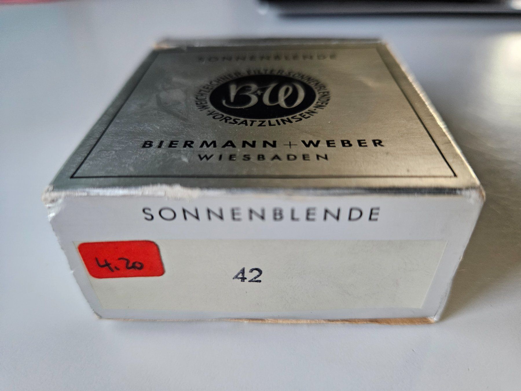 Appareil photo: Pare-soleil Biermann+Weber, 42 vintage – D'occasion à Echandens par annegug 4
