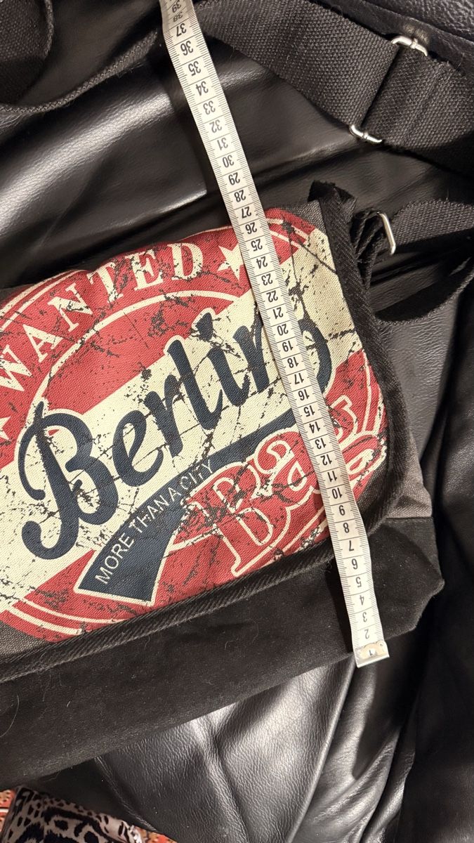 Taschen: Robin Ruth Berlin Messenger Bag / Umhängetasche – Gebraucht aus St. Gallen von lfs_nxl8 4