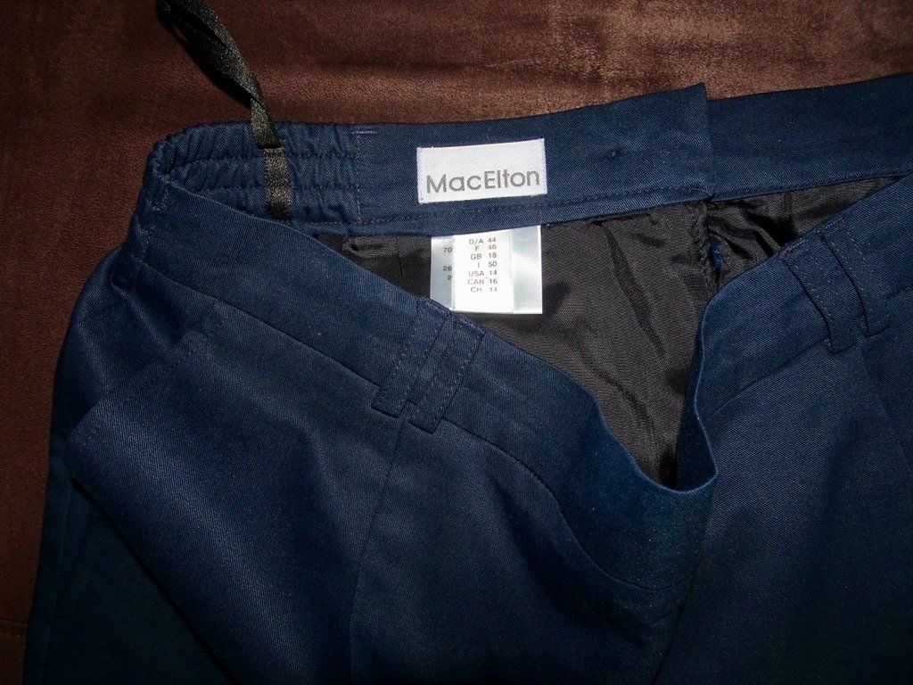 Röcke: Jupe droite/crayon bleue marine McElton – Gebraucht aus Châtelaine von Gio54321 3