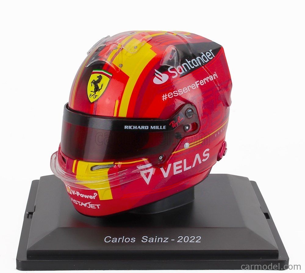 Spark Modellautos: Carlos Sainz Ferrari Formel 1 Helm 1:5 - 2022 Spain GP – Neu und originalverpackt aus Wetzikon ZH von tuningschmiede