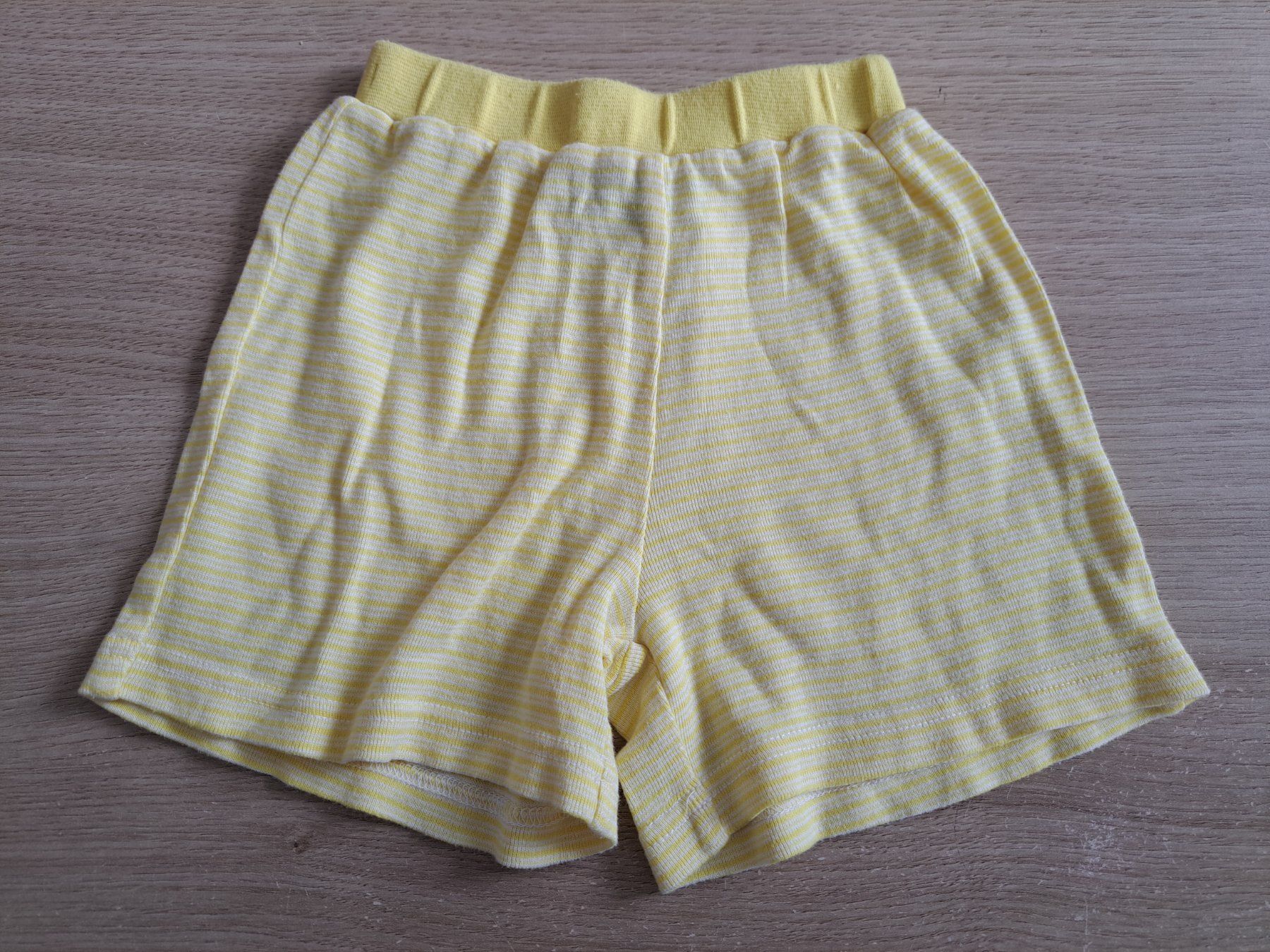 Coop Pantaloni: Short enfant taille 86 – Usato da Marly venduto da Mumu1723