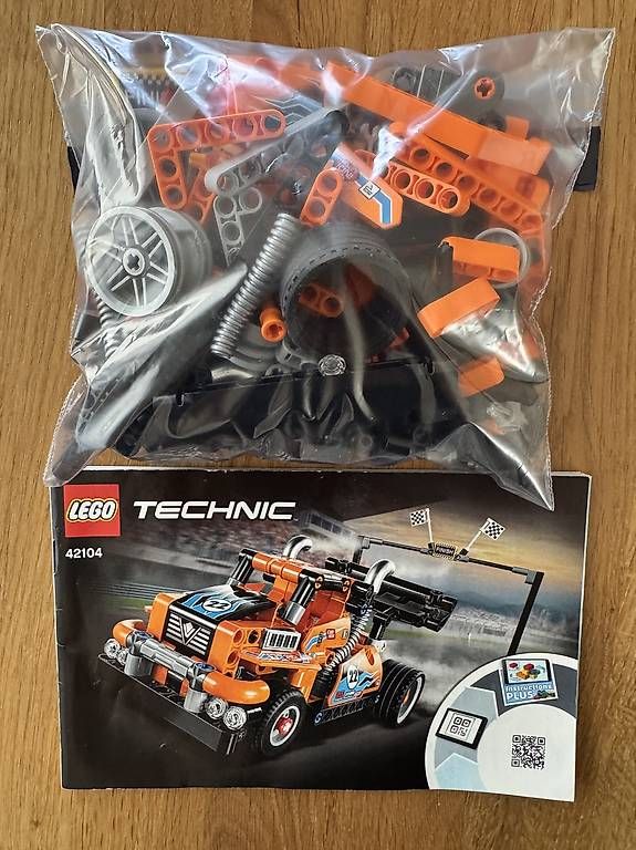 Spielzeuge: Lego Technic 42104 Renntruck 2in1 Pull back – Gebraucht aus Rüschlikon von Delfinissa 2