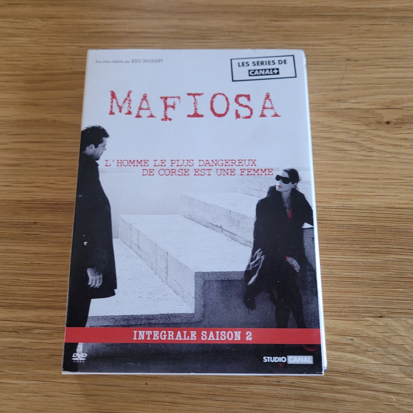 Tutti i DVDs: DVD Coffret Mafiosa Saison 2 – Usato da Biel/Bienne venduto da Destockweb