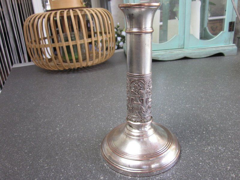 Portacandele: Antiker Kerzenhalter Kupfer mit Reliefsäule versilbert – Usato da Bischofszell venduto da raika 4