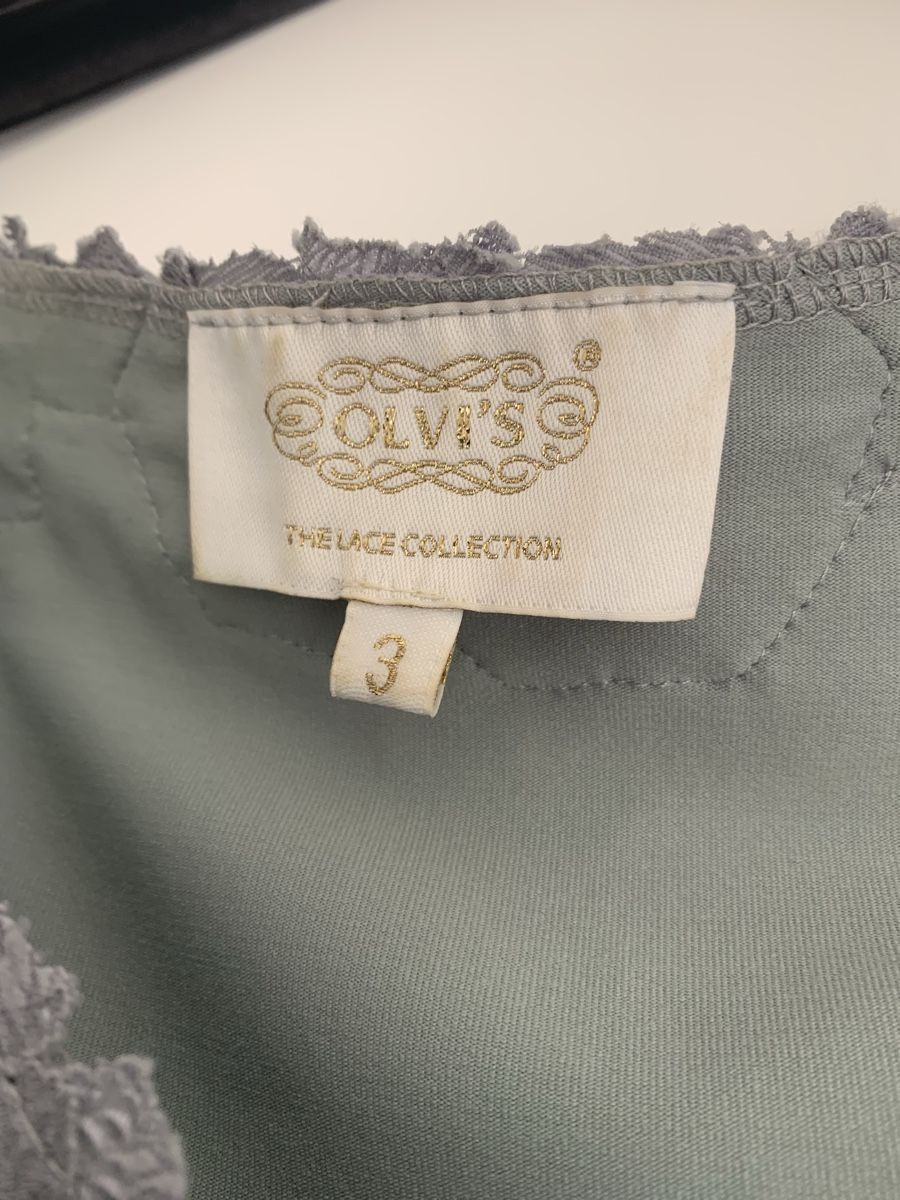 Kleider: Silberfarbenes Designer-Kleid mit schwarzem Blazer, Gr. 36 – Neu (gemäss Beschreibung) aus Schwanden GL von Cicala 8