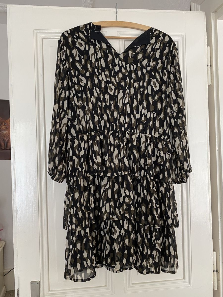 Only Kleider: Robe ONLY, taille L – Gebraucht aus Biel/Bienne von mymou12 2