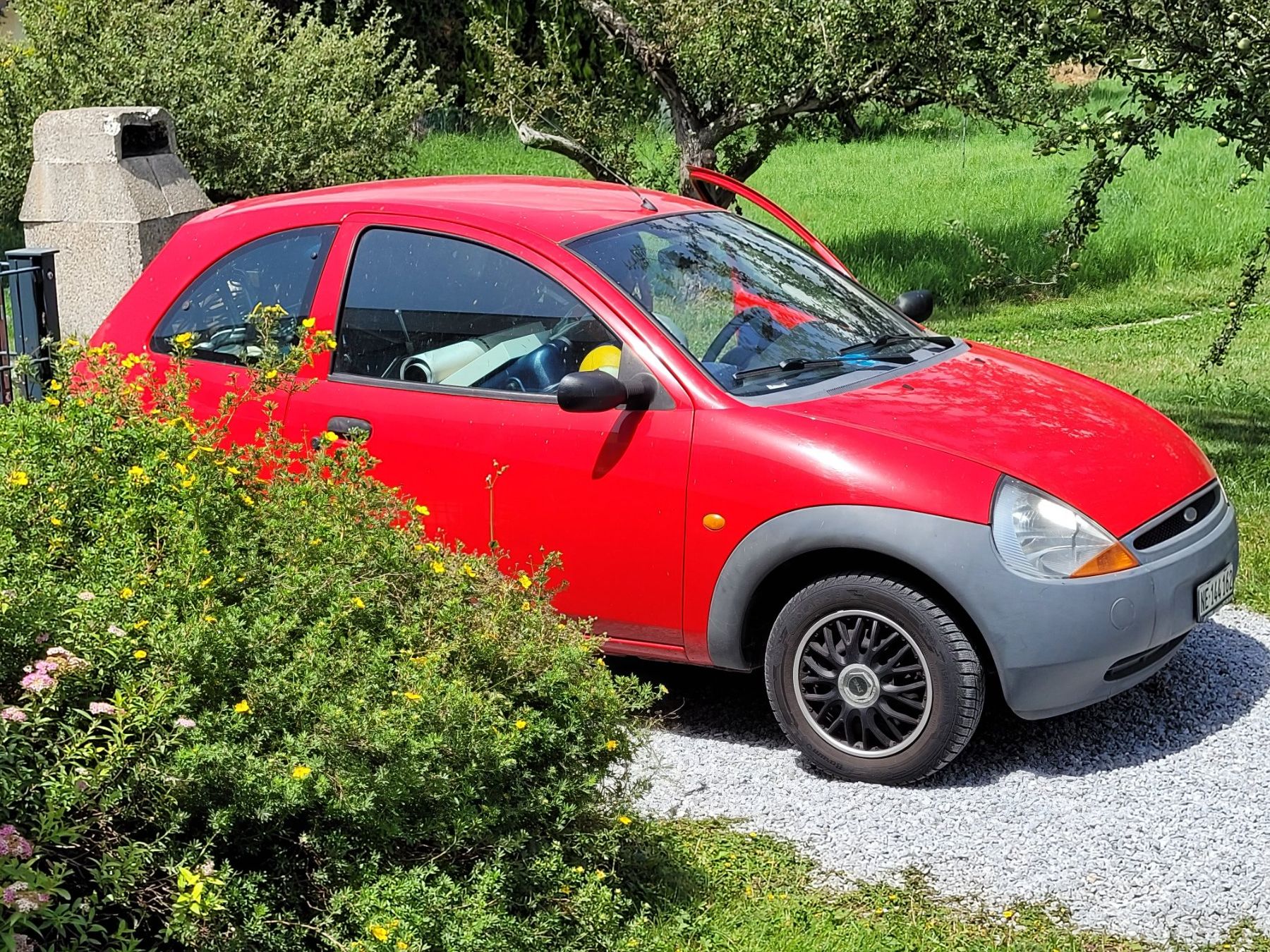 Ford Autos: Ford Ka – Gebraucht aus Neuchâtel von eti_9pjj 1