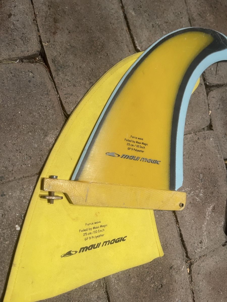 Planches de surf: Windsurf-Finne, Maui Magic GP 9, 25 cm – D'occasion à Adligenswil par th.hi