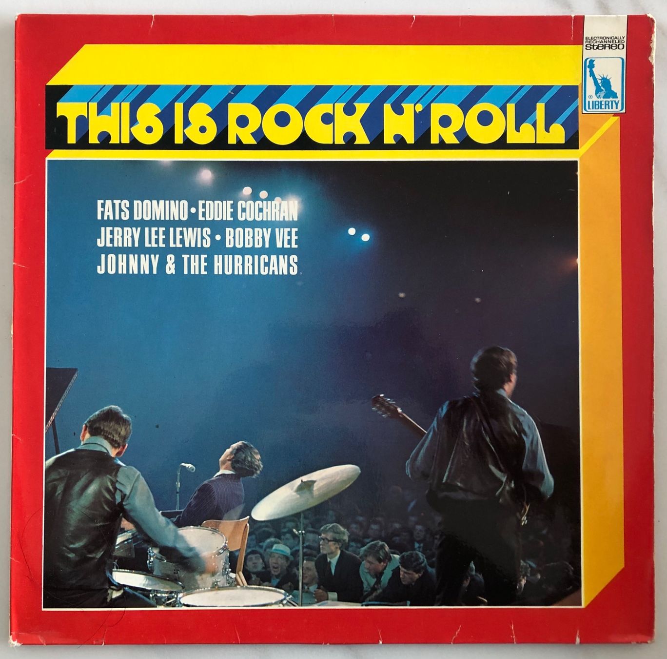 Dischi in vinile: DIVERS ARTISTES - THIS IS ROCK N' ROLL – Usato da Poliez-Pittet venduto da Newtown-Records