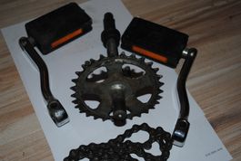 TOP Tretkurbel Pedal Tretgarnitur Gilera Piaggio Original