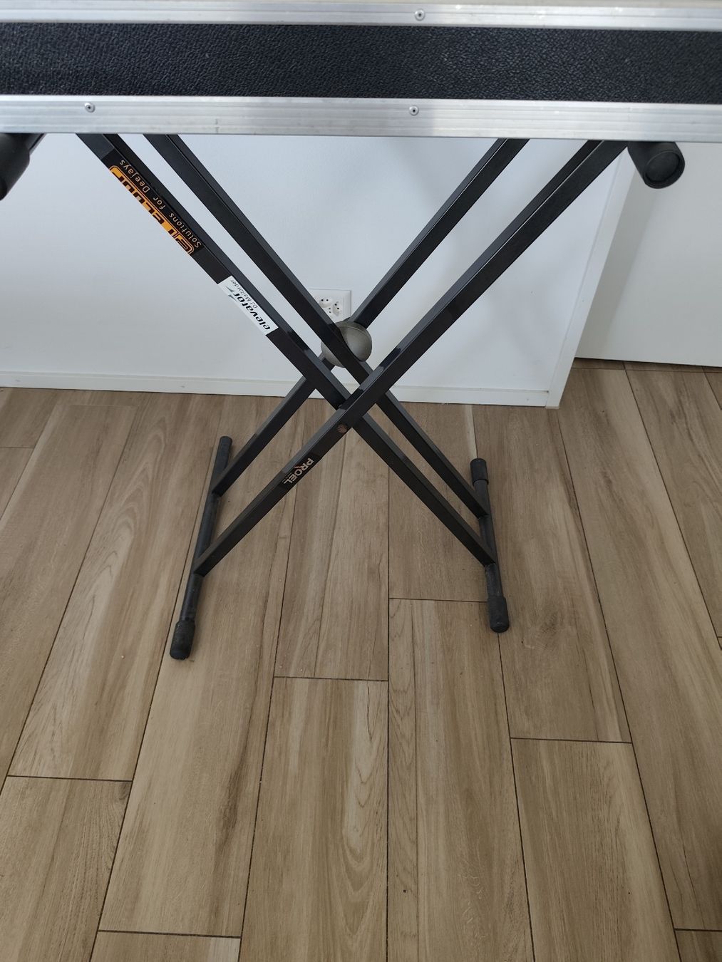 Reloop Console di mixaggio: DJ Equipment mit Cases und Zubehör – Usato da Oeschgen venduto da stu_nq7r 2