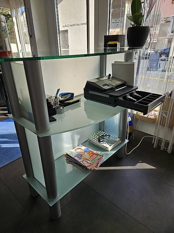 Allestimento di negozi e stand fieristici: Kassenkorpus – Usato da Zürich venduto da big_696v 1