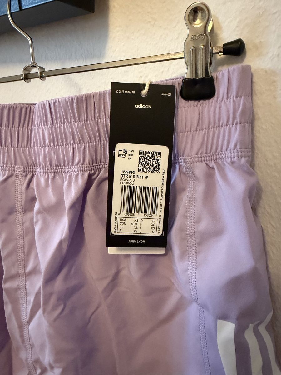Adidas Pantaloni: Adidas Running Short – Nuovo e nell'imballaggio originale da Zürich venduto da agichristine 3