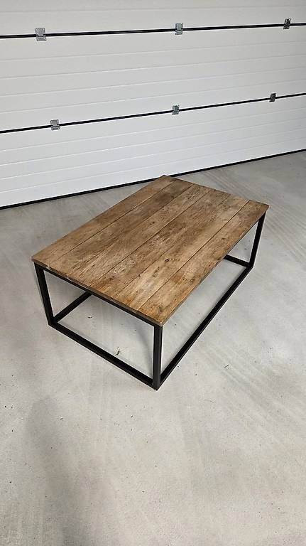 Tische: Couch- / Beistell-Tisch, Eiche massiv, Metall – Gebraucht aus Wabern von StefanX 2