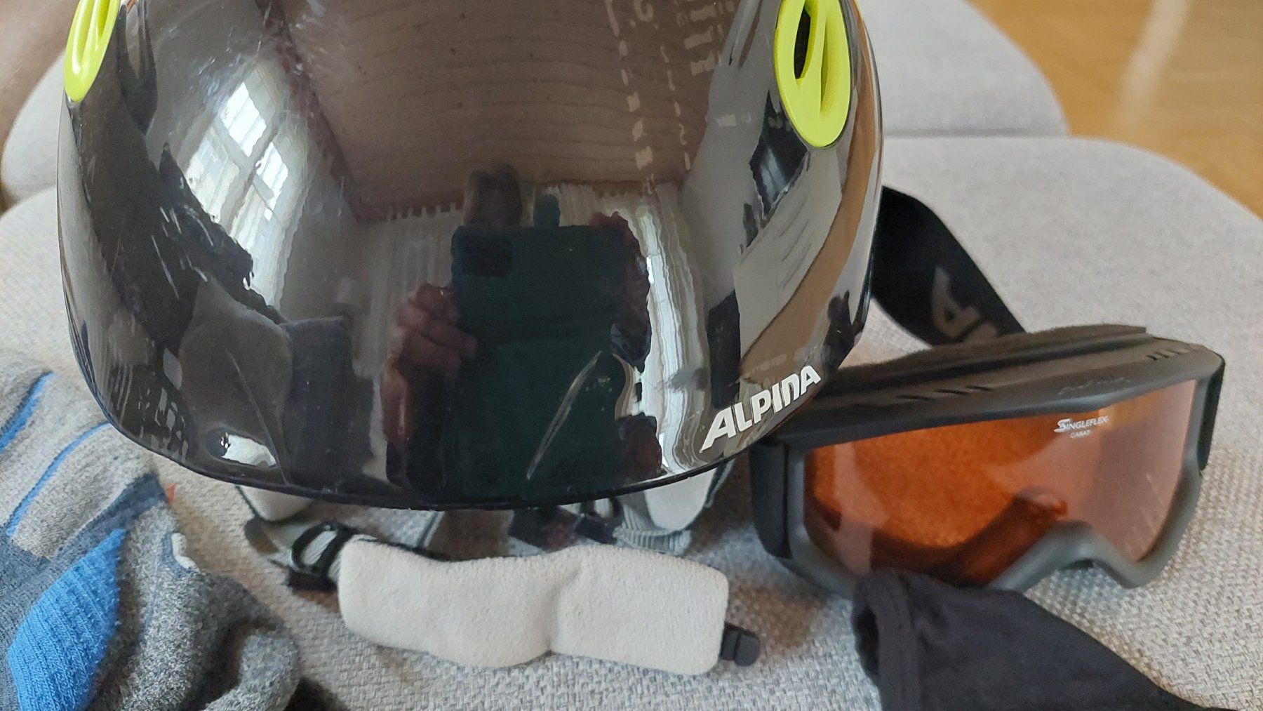 Alpina Caschi: Skihelm Set – Usato da Escholzmatt venduto da Ipbuur 1