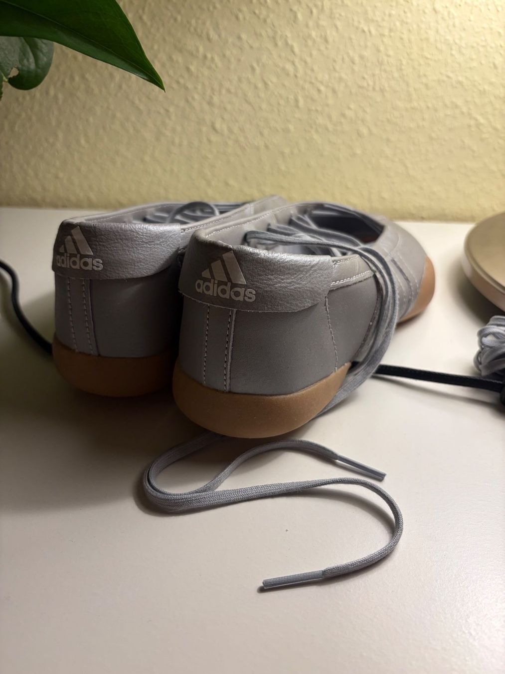 Adidas Scarpe da donna: Adidas Ballerina Schuhe – Nuovo (secondo la descrizione) da Basel venduto da pau_w9yw 1