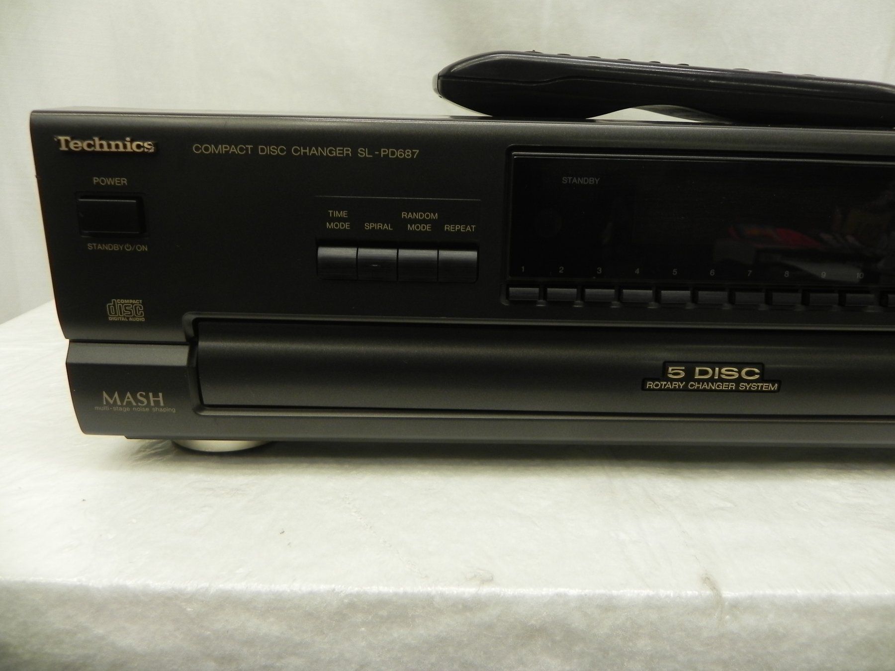 Technics Lettore multimediale & Streamer: Technics SL-PD687 5er CD-Wechsler mit FB – Usato da Basel venduto da Life-Style-Art 3