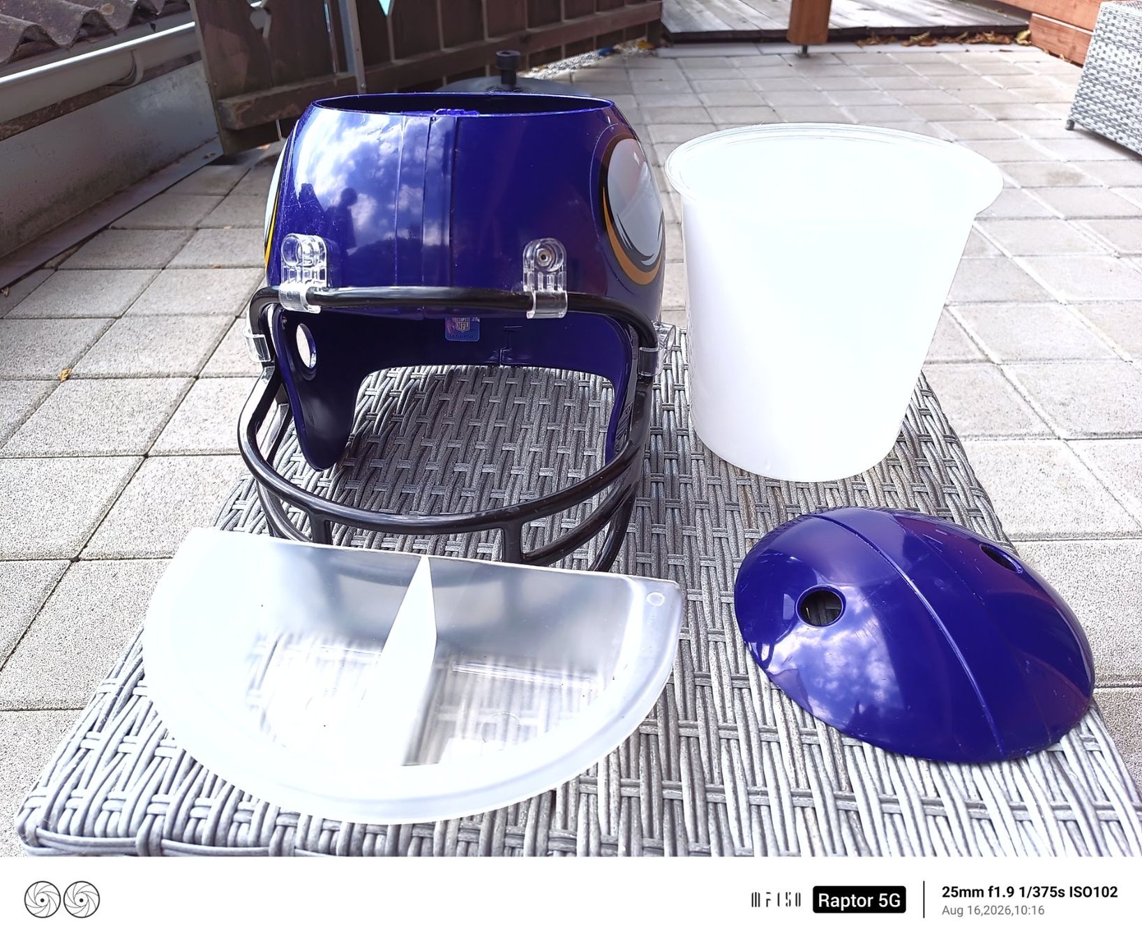 Schalen: SUPER BOWL SNACK HELM – Neu (gemäss Beschreibung) aus Ringgenberg BE von schneegeiss 5
