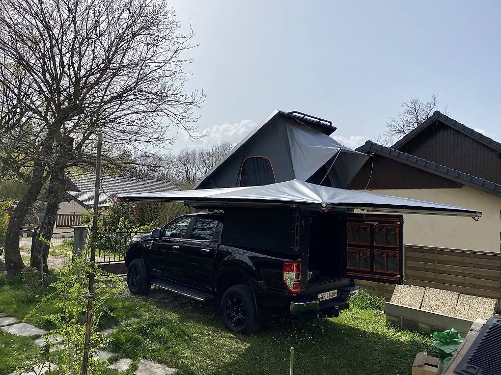 Veicoli da campeggio: Cellule Alucab canopy camper  – Usato da Genève venduto da oli_l7bc 1