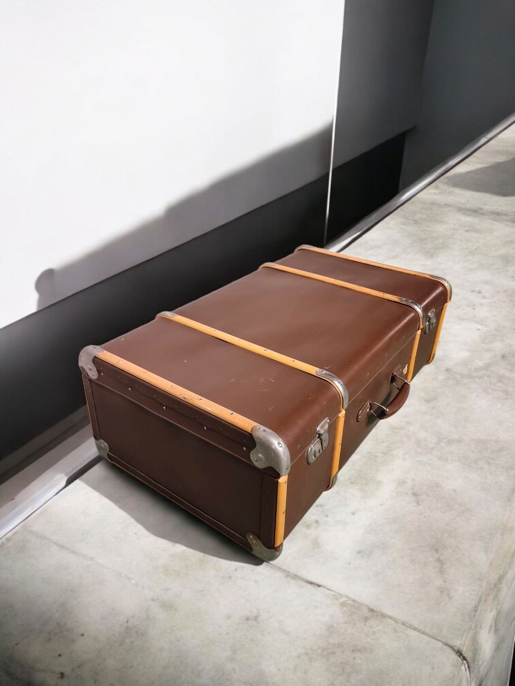 Reisekoffer: Vintage Koffer Gross – Gebraucht aus Zürich von Pinogaudio 1